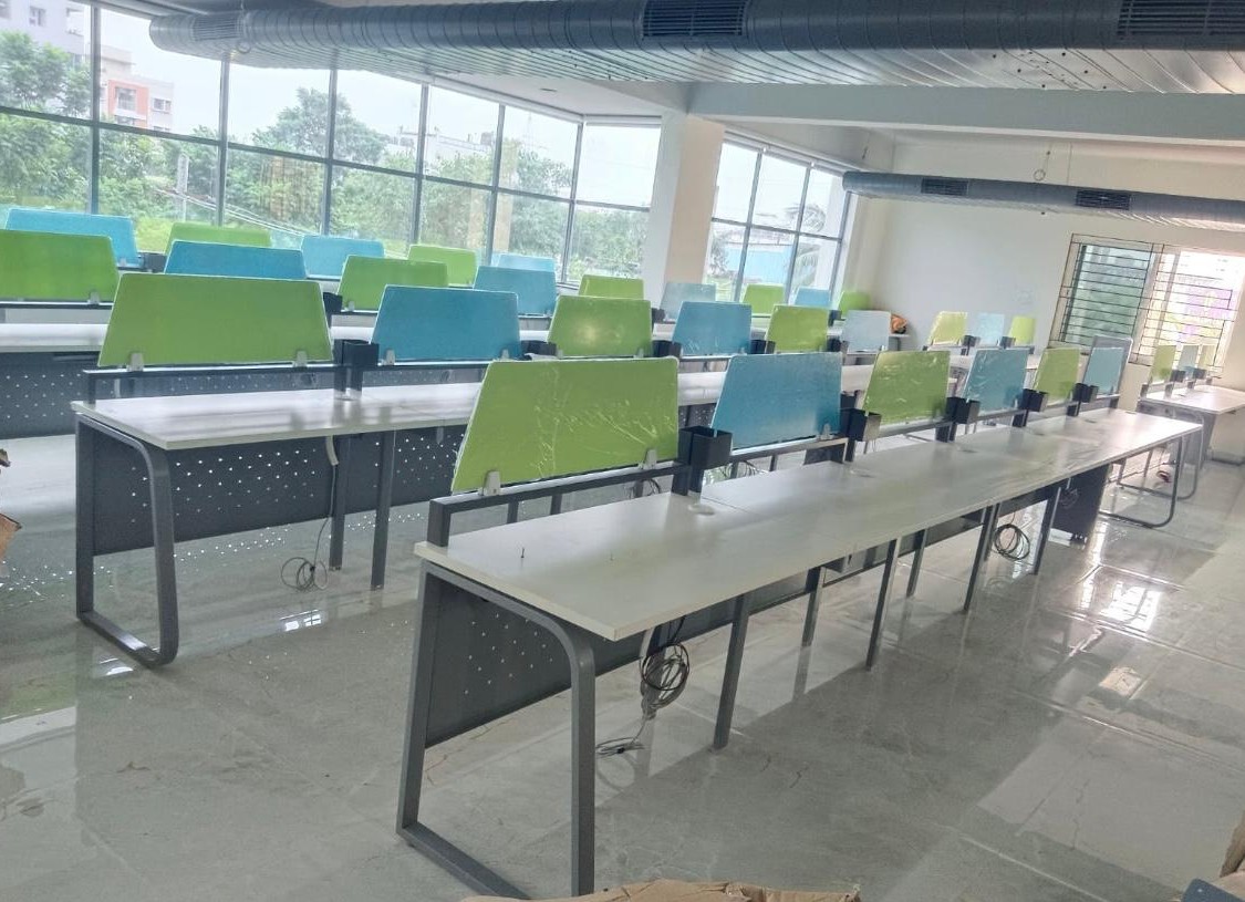 Modular office furniture